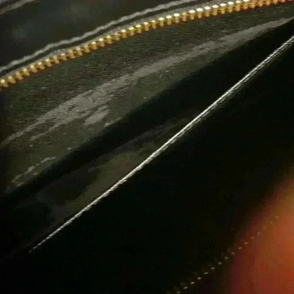 Louis Vuitton Clutch w/LV Dust Bag - Picture 9 of 9